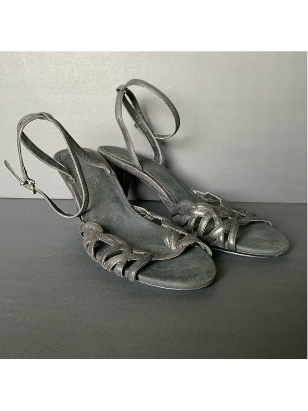 Aerosoles black strappy open toe heel sandals 8.5